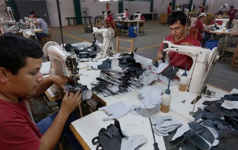 En términos interanuales, se crearon 6.795 puestos de trabajo bajo este régimen manufacturero, donde el 100 % de su producción se destina a la exportación