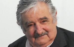 Mujica: “la realidad” lleva a mantener las FF.AA.