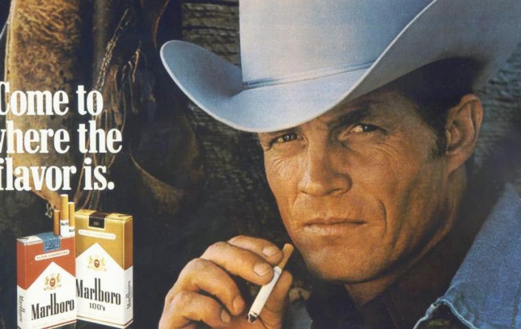 El famoso aviso que atrajo a tantos consumidores de tabaco 