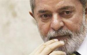 “Es necesario un diálogo con todos los demócratas que quieren lo mejor para el pueblo” escribió el líder de Brasil 