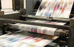 El diario ya eliminó el 30% de sus páginas y se ha limitado a dos cuerpos de ocho páginas
