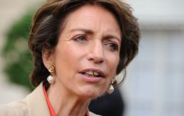 Ministra francesa de Salud, Marisol Touraine: 33 muertes, 100.000 afectados y “5.000 casos nuevos por semana”