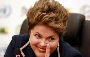 Rousseff para las elecciones del 5 de octubre subió desde el 34% en la encuesta divulgada el 26 de agosto hasta 37% en la publicada este jueves