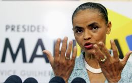 Rousseff y Aécio quieren ganar la Presidencia con un cheque en blanco. ”No firmen un cheque en blanco”, dijo Silva 