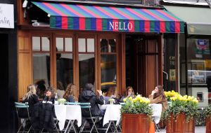 Maduro invitó a la delegación oficial a cenar al Nello de Madison Avenue, uno de los restaurantes más caros en Nueva York. El costo fue de 79.880 dólares.