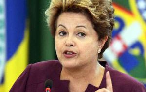 “Cuando me dan oportunidad, soy calmada”, dijo Rousseff a propósito del tono de este último debate comparado con los anteriores 