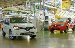 El 50% de los operarios de la planta de Santa Isabel, situada en la provincia argentina de Córdoba, no trabajan este viernes por la falta de una pieza “vital” para la producción de los autos, debido a