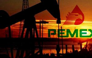 El petróleo de exportación mexicano que cotizó 86 dólares promedio por barril en 2014, “en la actualidad se ubica en alrededor de 49 dólares por barril”