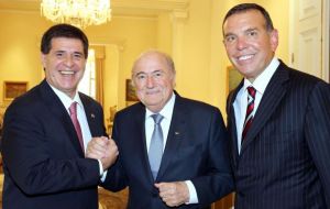 El presidente paraguayo agasajó al presidente de la FIFA Blatter con un almuerzo en la residencia oficial del Ejecutivo 