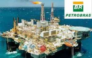 “Hoy Petrobras, oxidada y asaltada, no tiene condiciones de mantener participación en los yacimientos, y el gobierno admitió que puede alterara el marco de explotación”