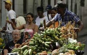 Sólo un 34% opina que la normalización de las relaciones cambiará el sistema político de Cuba; 64% cree que podría cambiar el sistema económico.