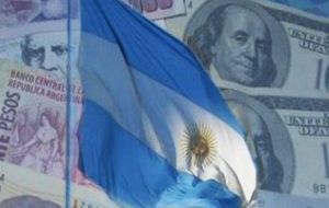 Según Latinfocus Consensus Forecast este año la economía argentina crecería un  0,5%, con una suba de precios del 27,1% y un dólar a $ 10,20.