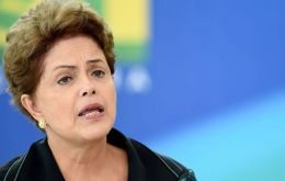 Rousseff dijo que no está a favor ni en contra de usar las reservas internacionales de Brasil, que alcanzan un total de unos 370.000 millones de dólares.