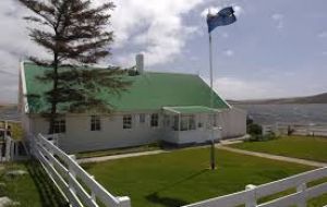 Falklands, después de haber dependido del Reino Unido una buena parte de su historia, avanza “a pasos agigantados” hacia la autonomía,