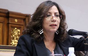 La diputada oficialista Tania Díaz cuestionó: “¿Cómo dicen ustedes que en Venezuela hay dictadura si ustedes lograron ganar unas elecciones?” 
