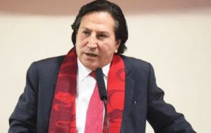 ”El Sr. Alejandro Toledo podrá entrar en Israel únicamente cuando ponga en orden sus asuntos en Perú”, afirmó el vocero de la cancillería Emanuel Najshón