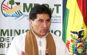El César Cocarico explicó que la FAO ofrece a Bolivia asesoramiento técnico en el control de plagas, puesto que ellos cuentan con especialistas en África y Asia.