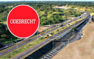 Odebrecht firmó tres convenios con el Estado colombiano: la Ruta del Sol; la vía Puerto Boyacá - Chiquinquirá y otro para darle navegabilidad al río Magdalena