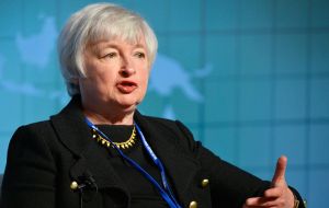 Janet Yellen remarcó que “los fundamentos económicos que sostienen el crecimiento continuado en el consumo siguen siendo sólidos” 