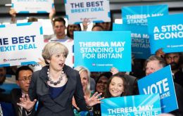  Theresa May, del Partido Conservador, encabeza todos los sondeos, es miembro del Parlamento desde 1997, fue ministra del Interior y ministra de Igualdad