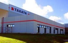 A diferencia de otros fabricantes de autopartes en el país, Takata Uruguay ha incrementado su producción en Uruguay en los últimos tiempos.
