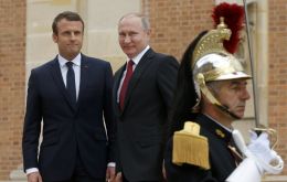 “Francia defiende entrada en vigor del tratado de prohibición completa de ensayos nucleares” y pide a EE.UU. y Rusia sigan con la reducción de sus armas nucleares”