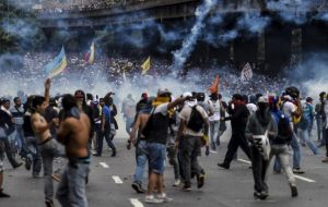 Protesta en Venezuela contra el gobierno de Nicolás Maduro en 2017. 