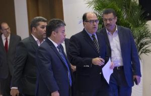 El portavoz de la oposición Julio Borges señaló que una de las aspiraciones es tener un sistema electoral que permita a venezolanos votar “en total libertad y confianza” 