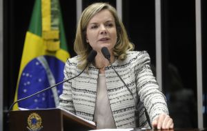 ”Para detener a Lula, van a tener que detener a mucha gente pero, más que eso, van a tener que matar gente”, advirtió la presidenta del PT, Gleisi Hoffmann