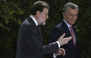 Rajoy afirmó que “desgraciadamente el problema es de tal magnitud que no queda otra. Afecta a toda la región y ha desbordado todas las fronteras”.