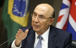 Candidatos de centro como el ex gobernador de Sao Paulo Geraldo Alckmin y Henrique Meirelles no apoyaron a los camioneros cuando bloquearon carreteras