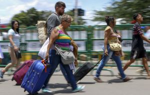 El nuevo plan está destinado a enfrentar la galopante inflación y una economía en caída libre que ha derivado en una migración masiva de venezolanos