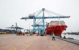 “Se ha suscrito un acuerdo entre una empresa peruana, Volcán con una gran empresa china, Cosco Shipping, un terminal portuario en Chancay” dijo Vizcarra