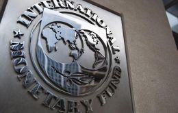 En su Perspectivas Económicas Mundiales, FMI espera que la región se expanda 1,4% este año una baja de 0,6 puntos porcentuales respecto a la estimación de enero 