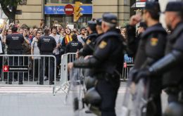 Madrid no habló de acciones específicas, pero recalcó la labor de las fuerzas de seguridad y valoró la coordinación entre Mossos, Policía y Guardia Civil. 