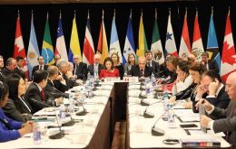 En el décimo punto de una declaración, firmada en Brasilia, el Grupo de Lima “en especial, hacen un llamado a Cuba a ser parte de la solución a la crisis”