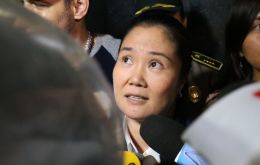 Keiko, dos veces candidata presidencial había solicitado el cese de su prisión preventiva ante el riesgo de contraer coronavirus en la cárcel de Chorrillos