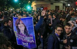 CFK dejó que Massa y Fernández carguen con los costos políticos 