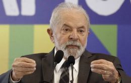No podemos permitir que nuestras democracias se vean afectadas por unos pocos que hoy controlan las plataformas, subrayó Lula