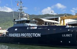 La flamante patrulla de pesquería fabricada en Vietnam, que se encargará de custodiar los recursos en aguas de las Falklands