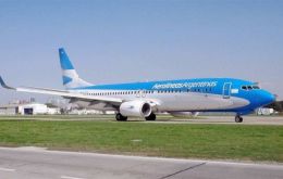 El retraso costó a Aerolíneas Argentinas más de 1 millón de dólares por la reprogramación del vuelo
