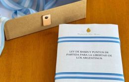 El proyecto de ley, denominado “Ley de Bases y Puntos para la Libertad Argentina”, tiene 664 artículos