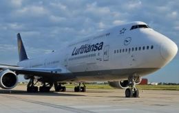 Un Boeing 747 en Rosario es una rareza