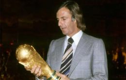 Menotti entrenó a Argentina hasta el título mundial en 1978 y era seleccionador de todos los equipos nacionales de la FA en el momento de su muerte