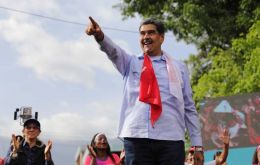 El gobernante venezolano dijo que los candidatos que no firmaron un acuerdo con el CNE eran “títeres de la oligarquía”