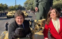 Milei y Villarruel disfrutaron de un paseo en un remodelado tanque diseñado en Argentina