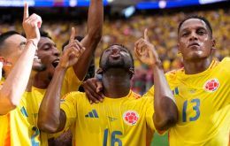 Un preciso cabezazo de Jefferson Lerma (16) a los 39 minutos le dio a Colombia el gol decisivo