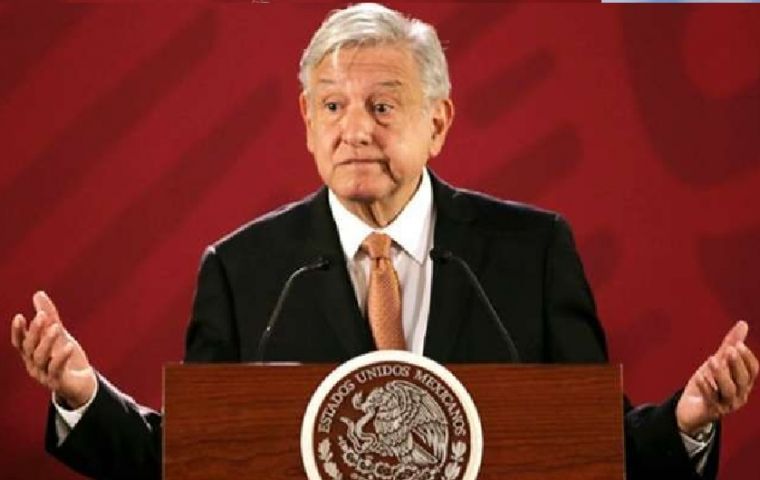 Lo único que pedimos es que todo se resuelva de manera pacífica, dijo AMLO