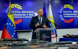 El ministro del Interior Diosdado Cabello afirmó que los sospechosos pertenecían a una misión organizada por la CIA para derrocar al Gobierno bolivariano