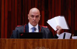 De Moraes dijo que la empresa cumplió con los requisitos necesarios para volver a operar